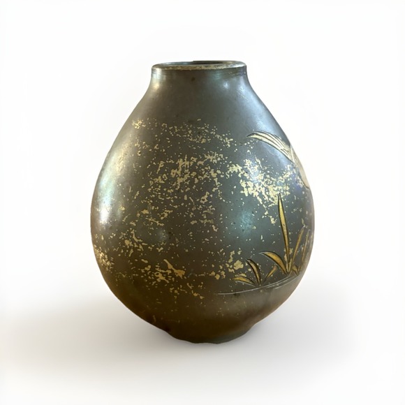 Heavy Brass Etched Floral 4" Vase Detailed Clean With Crane Vintage - Picture 2 of 7